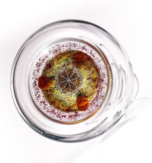 Dno harmonizační karafy ViaHuman Harmonizační karafa ViaHuman - pohled na dno