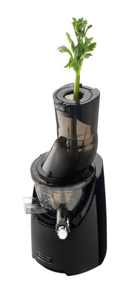 Odšťavňování celeru v odšťavňovači Kuvings Odšťavňovač Kuvings k odšťavňování celeru