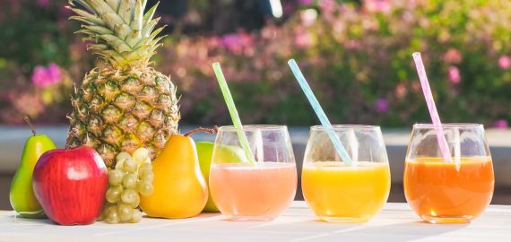 Čerstvé šťávy ze šnekového odšťavňovače Kuvings Odšťavňovače Kuvings pro přípravu čerstvých šťáv