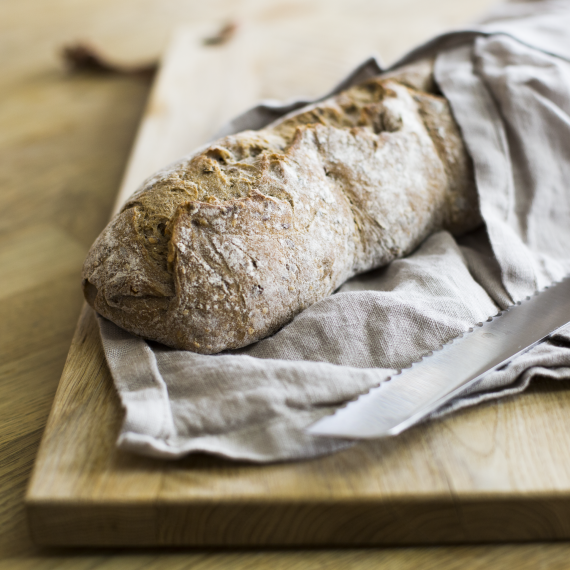 Lepek obsahuje pečivo z pšenice, ječmene i žita Co obsahuje lepek? Pečivo, těstoviny a zpracované potraviny