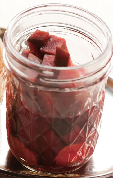 Fermentor Kuvings pro nakládaný zázvor s řepou