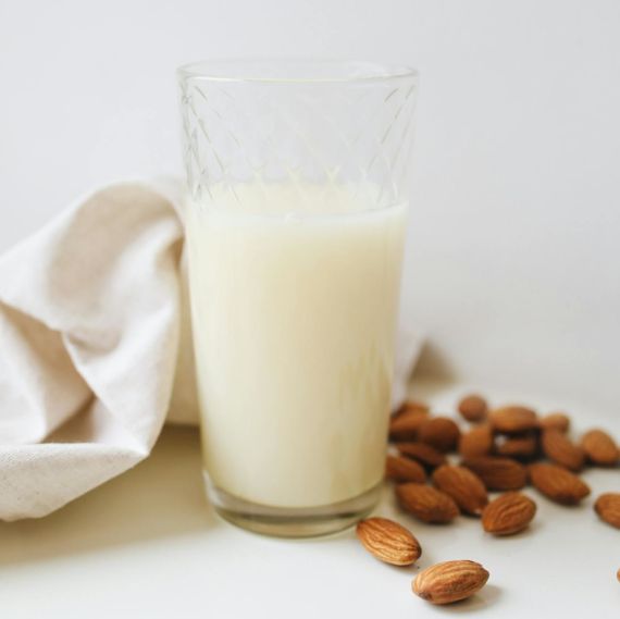 Rostlinné mléko: Ideální volba pro vegany a intoleranty laktózy Objevte výhody rostlinného mléka pro vaše zdraví