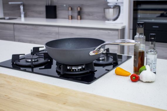 Přednosti nepřilnavého nádobí Přednosti nepřilnavého nádobí