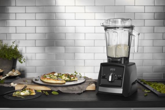 Vitamix: Výkonný mixér se silným motorem Mixér Vitamix se silným motorem pro dokonalé mixování