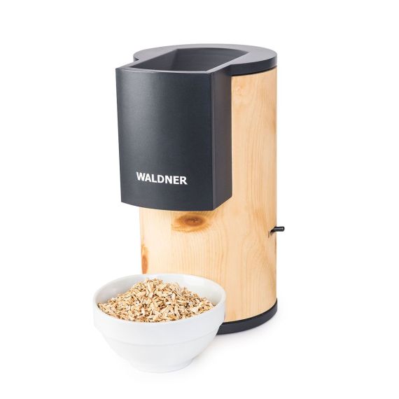 Výroba ovesných vloček pro domácí müsli ve vločkovači Flocker Výroba ovesných vloček pro domácí müsli ve vločkovači Flocker